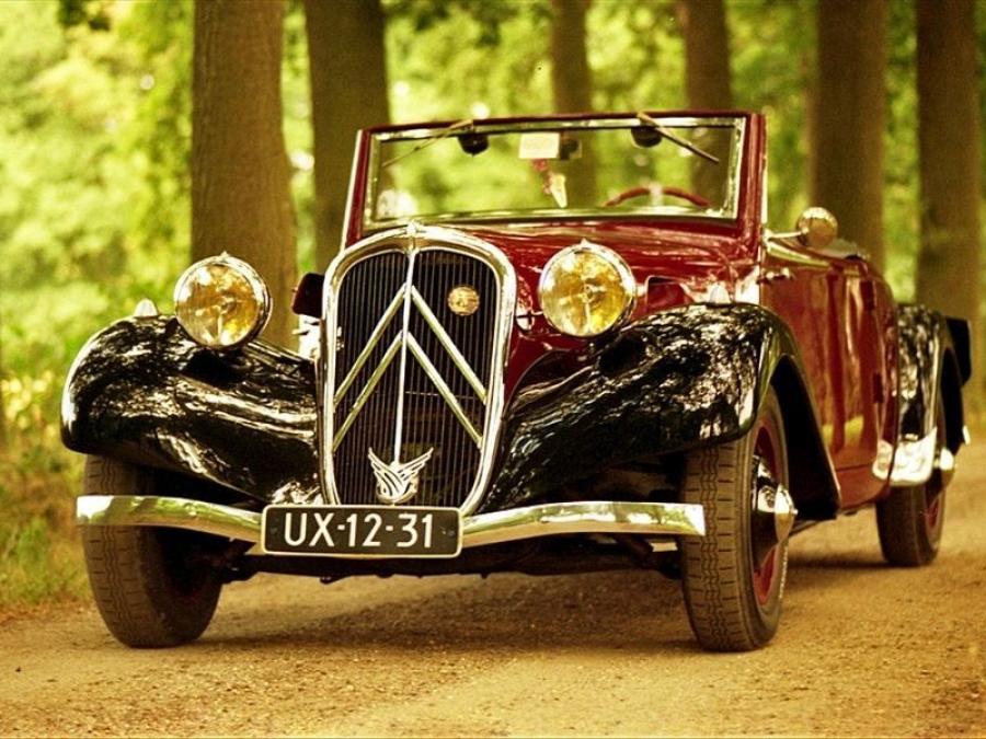  Citroen Traction Avant Cabrio 1934 года  (фото 10 из 31)